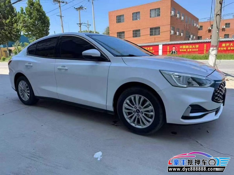 21年福特福克斯轿车抵押车出售