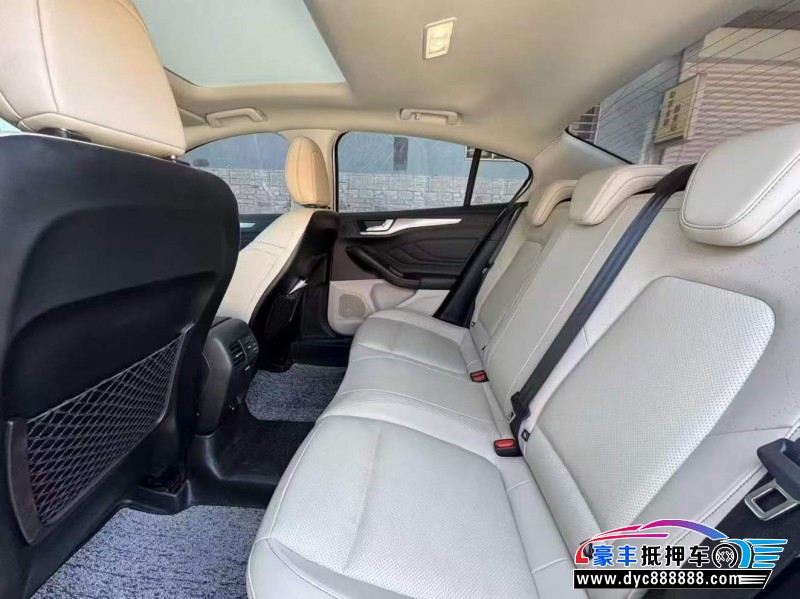 21年福特福克斯轿车抵押车出售