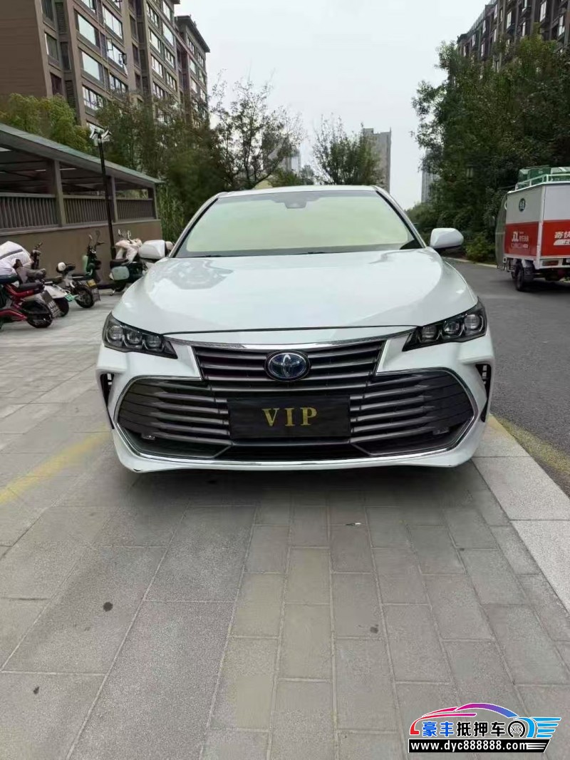 抵押车出售22年丰田亚洲龙轿车