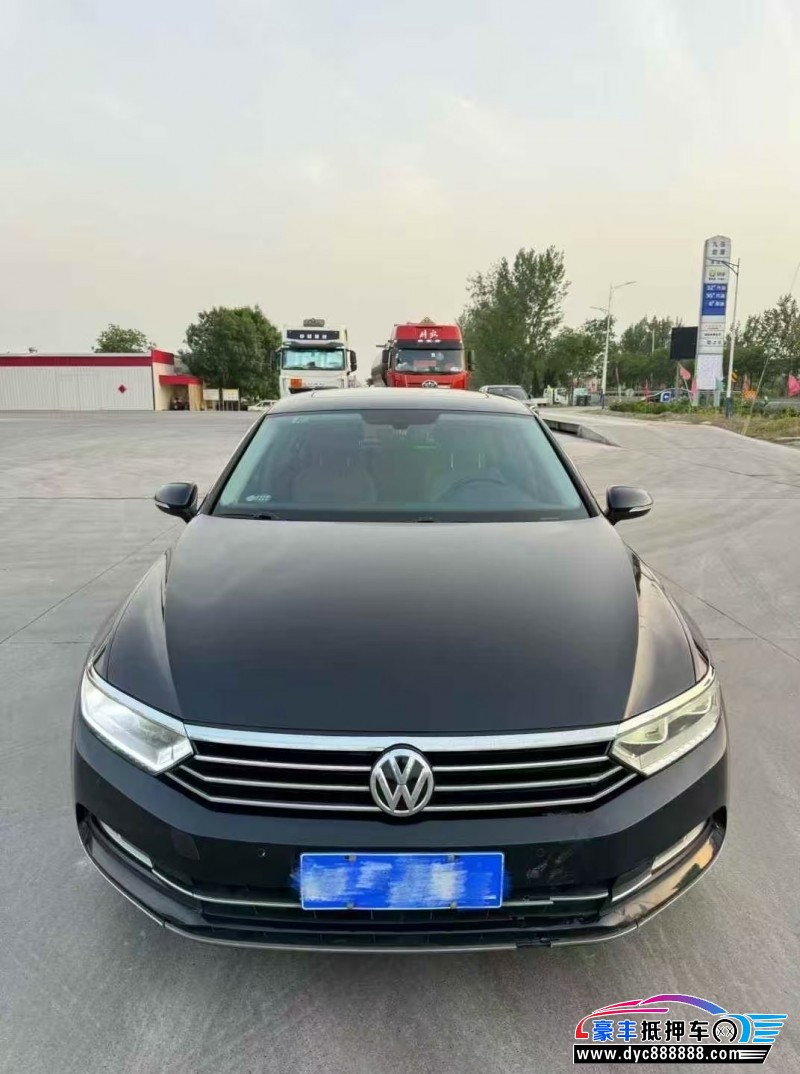 17年大众迈腾轿车抵押车出售