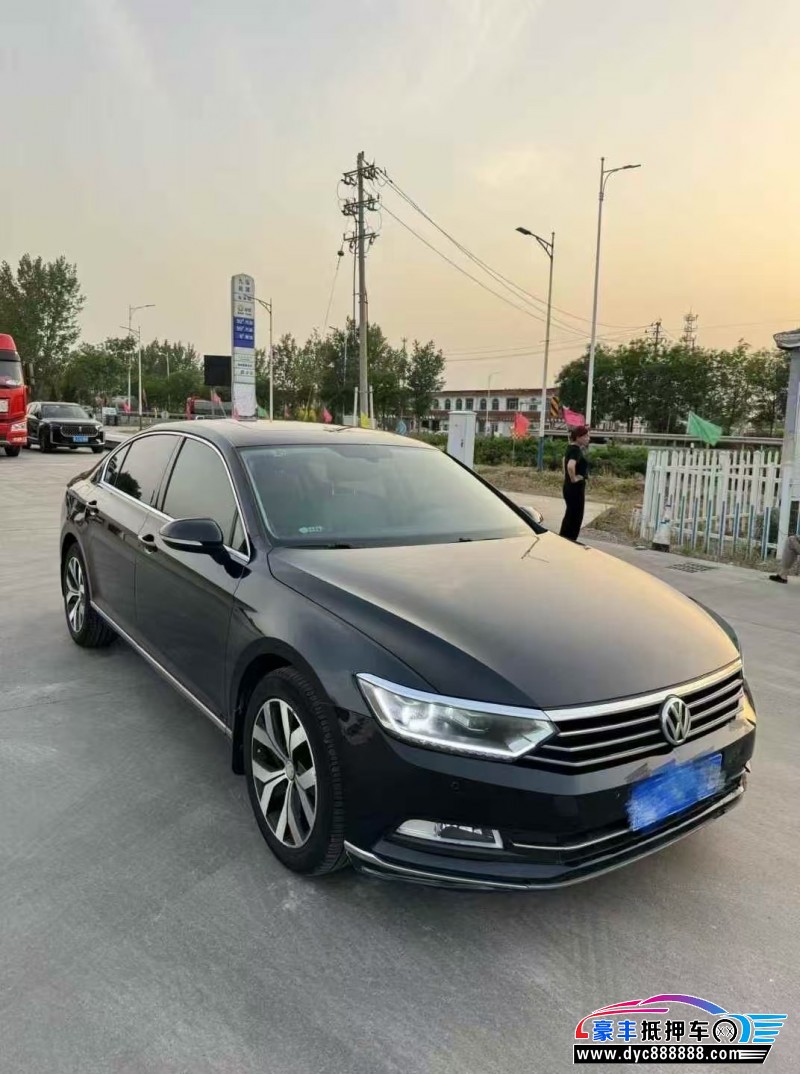 17年大众迈腾轿车抵押车出售