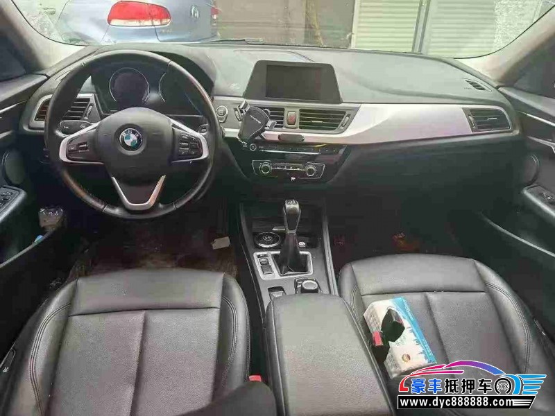 19年宝马1系轿车抵押车出售