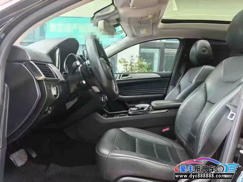 16年奔驰GLE轿车抵押车出售