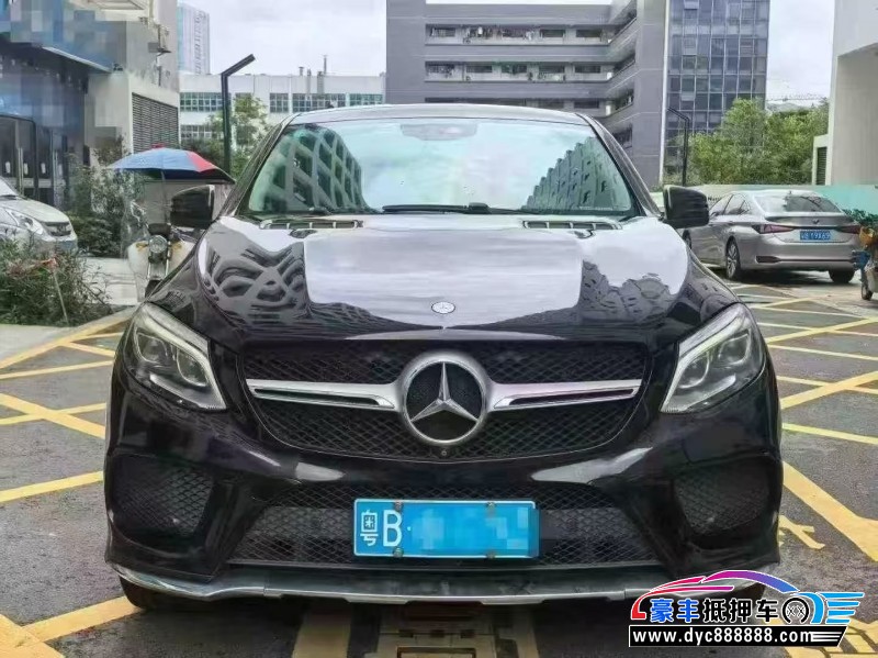 16年奔驰GLE轿车抵押车出售