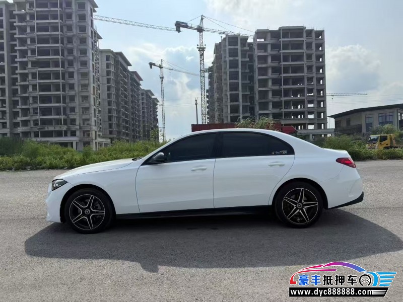 22年奔驰C轿车抵押车出售