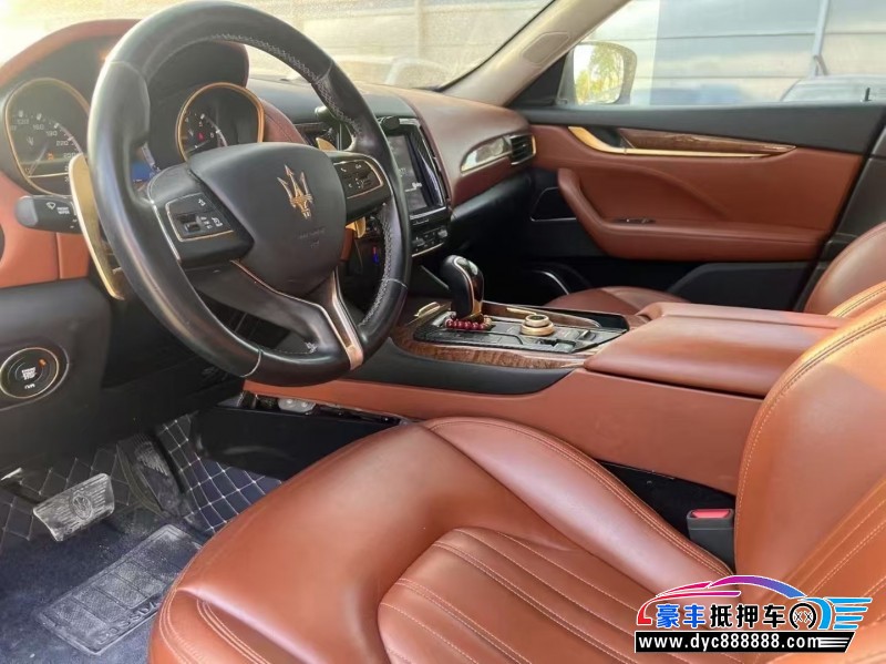 18年玛莎拉蒂莱万特轿车抵押车出售
