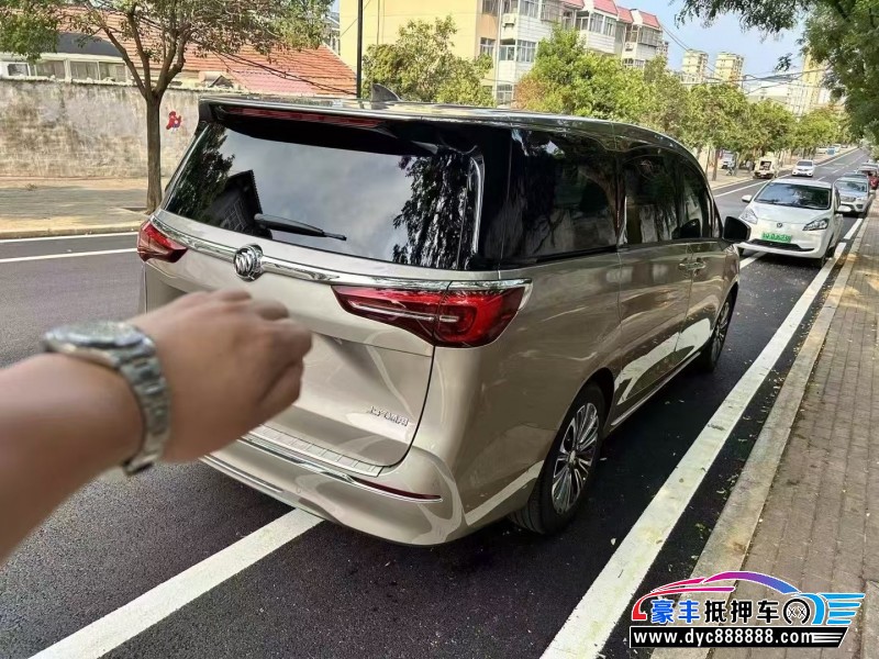 24年别克GL8轿车抵押车出售