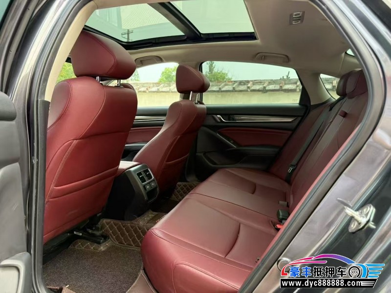 22年本田雅阁轿车抵押车出售