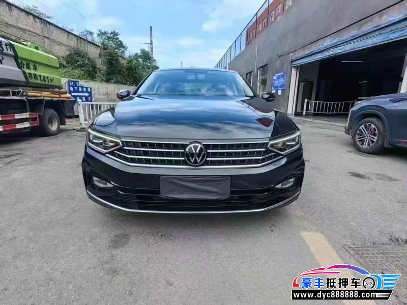 25年大众迈腾轿车抵押车出售