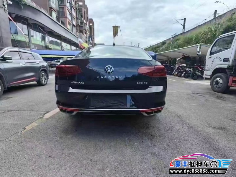 25年大众迈腾轿车抵押车出售