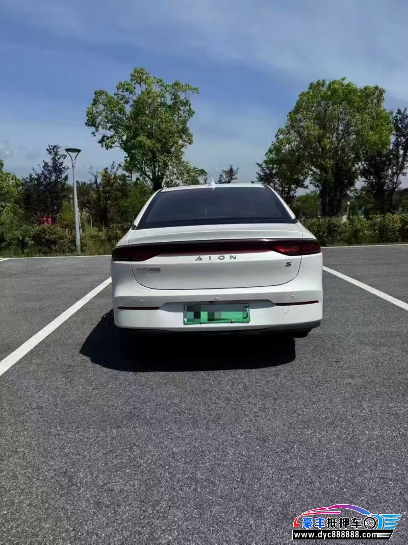 25年埃安魅S580轿车抵押车出售