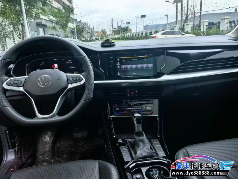 25年大众帕萨特轿车抵押车出售