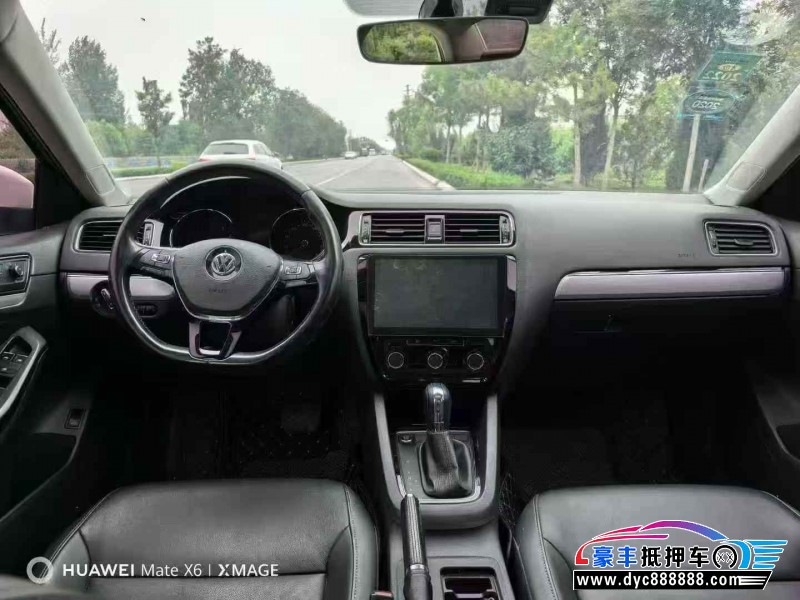 18年大众速腾轿车抵押车出售