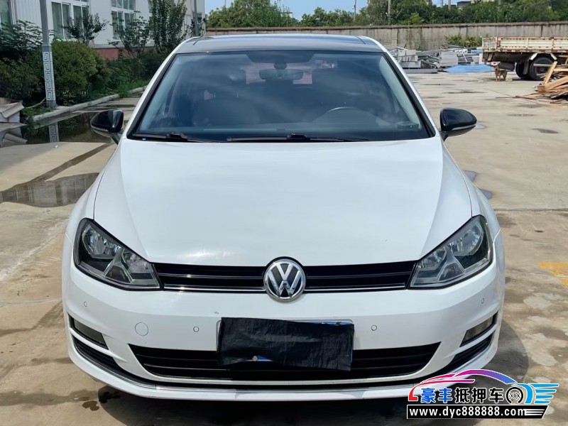 17年大众高尔夫轿车抵押车出售