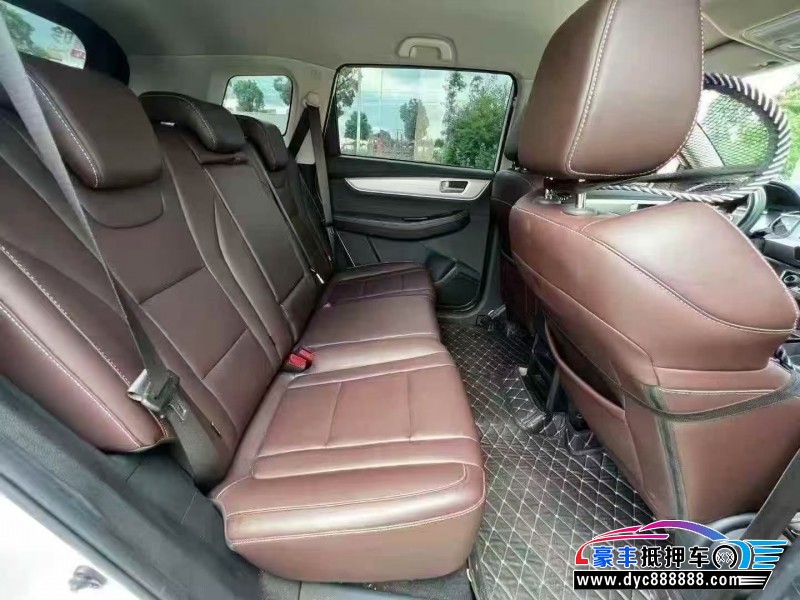 23年东风风行T5轿车抵押车出售