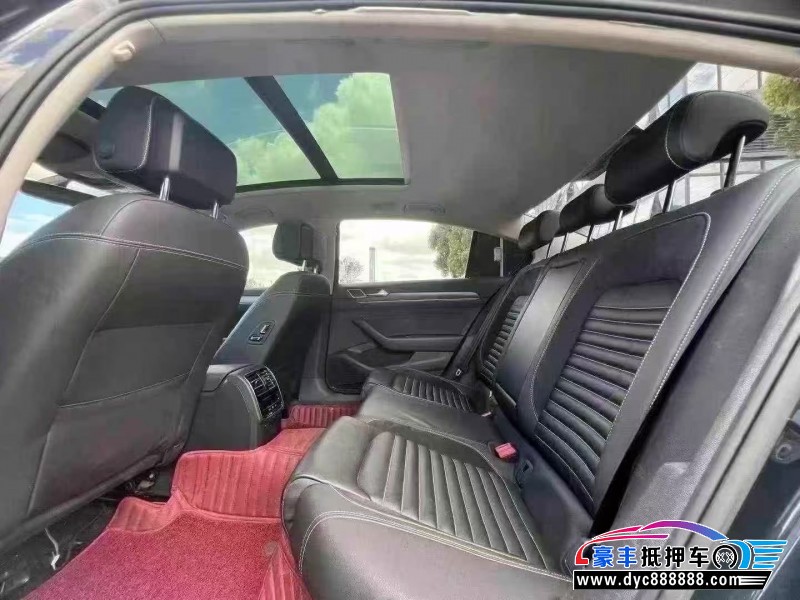 21年大众迈腾轿车抵押车出售