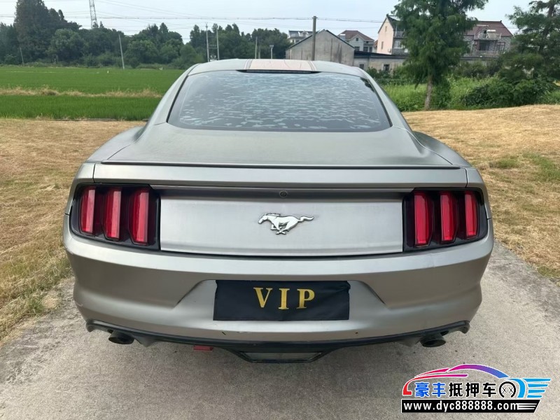 17年福特野马轿车抵押车出售