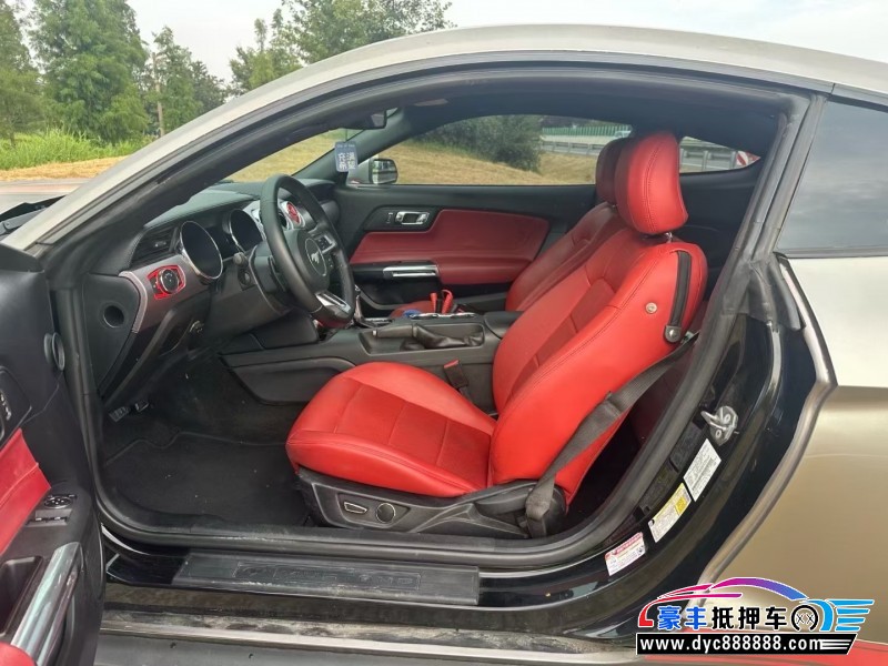 17年福特野马轿车抵押车出售