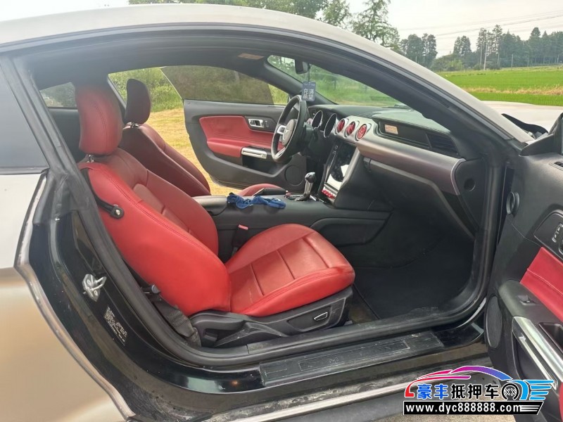 17年福特野马轿车抵押车出售