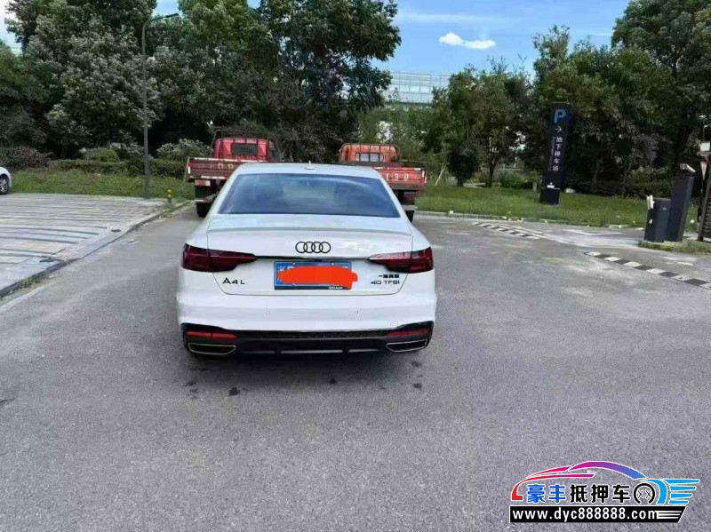 25年奥迪A4L轿车抵押车出售