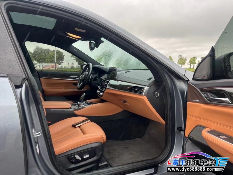 19年宝马6系GT轿车抵押车出售