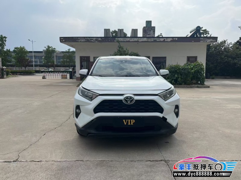 21年丰田RAV4轿车抵押车出售