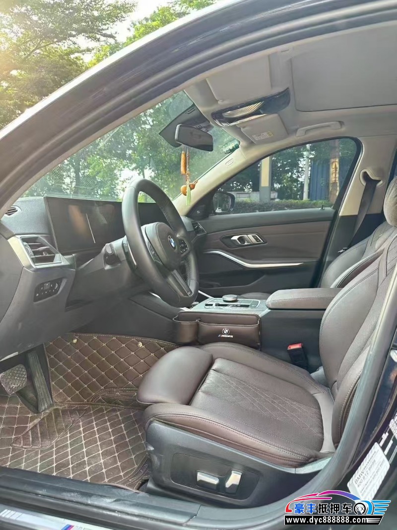 23年宝马3系轿车抵押车出售