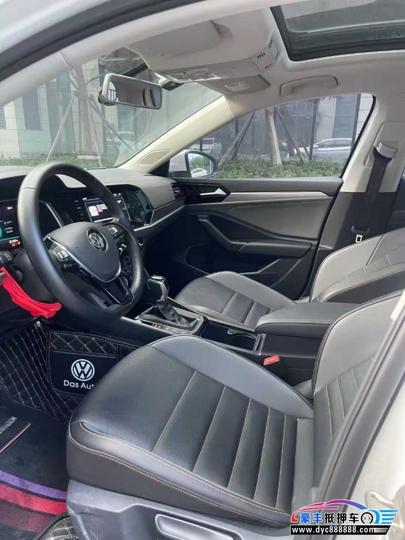 21年大众速腾轿车抵押车出售