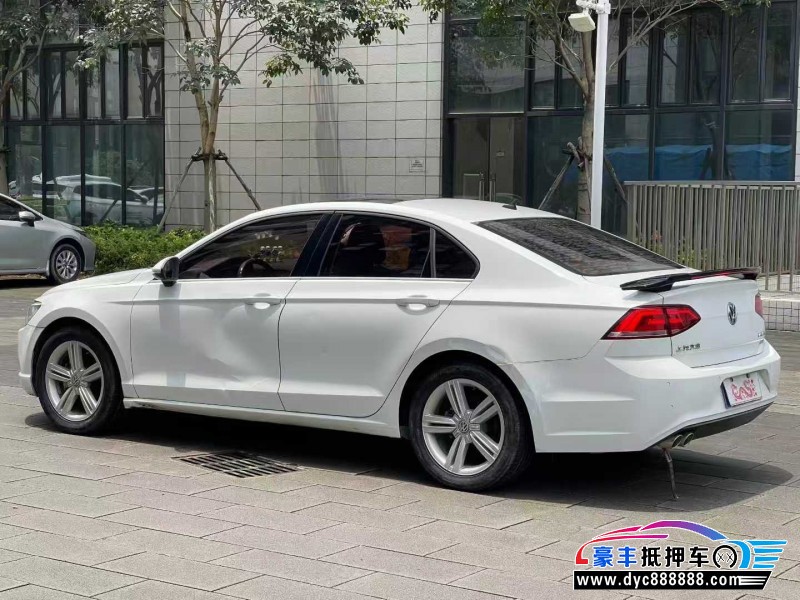 18年大众凌渡轿车抵押车出售