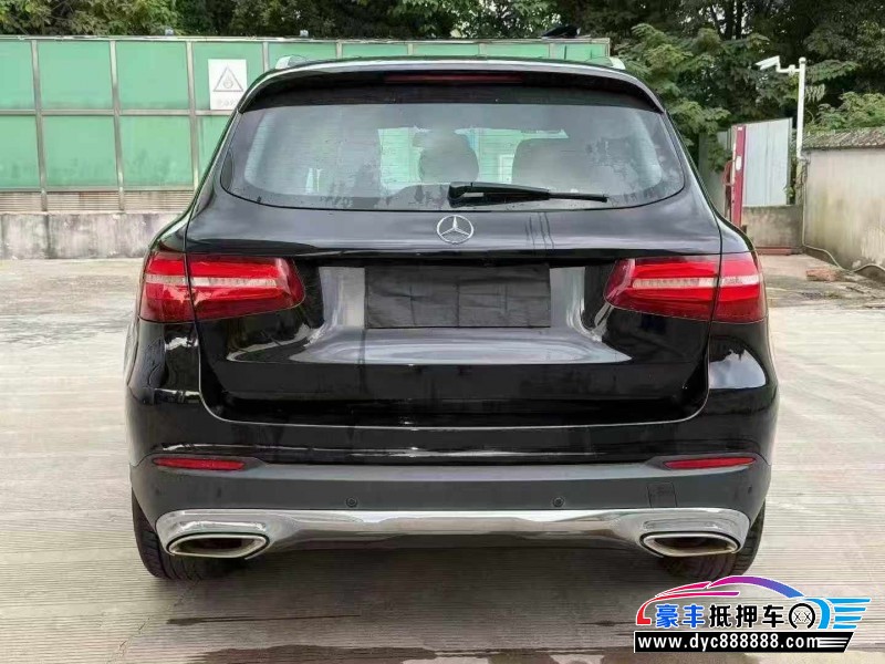 19年奔驰GLC轿车抵押车出售