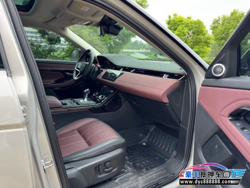 22年路虎揽胜极光轿车抵押车出售