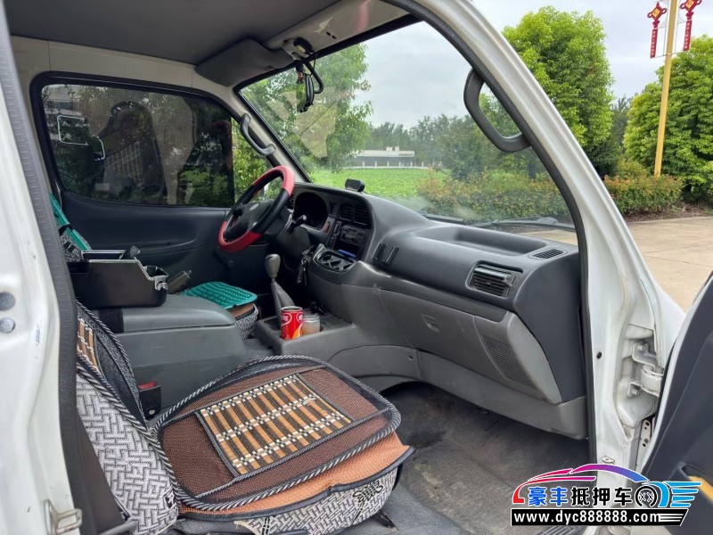 15年金杯海狮轿车抵押车出售