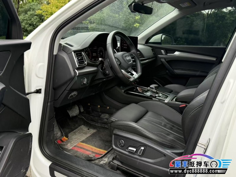 23年奥迪Q5轿车抵押车出售