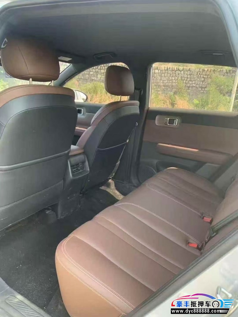 25年五菱星光轿车抵押车出售