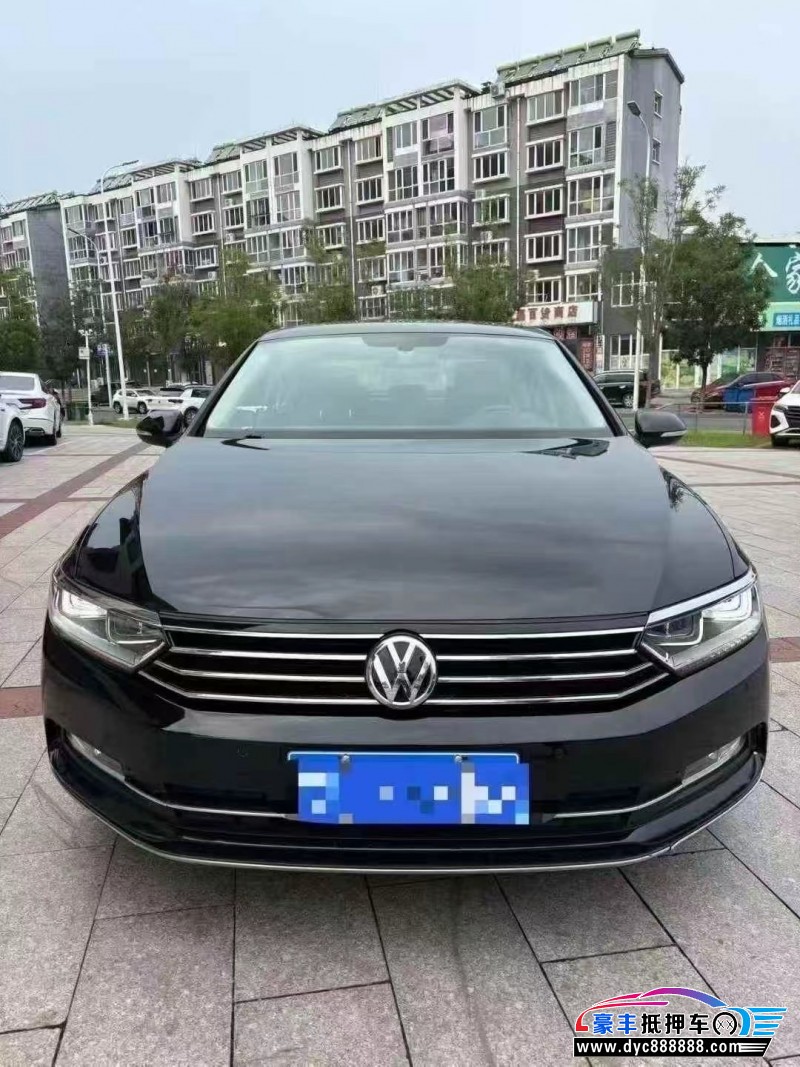 17年大众迈腾轿车抵押车出售