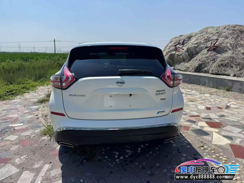 17年日产楼兰轿车抵押车出售