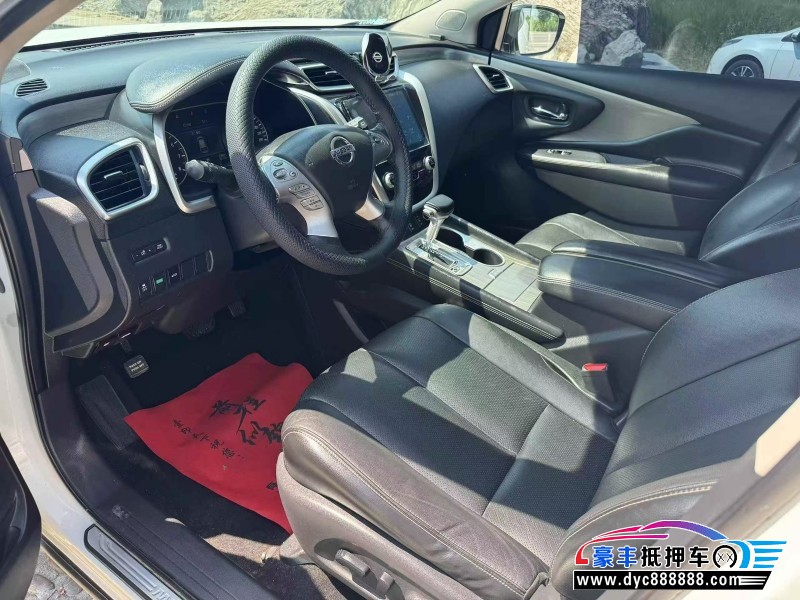 17年日产楼兰轿车抵押车出售