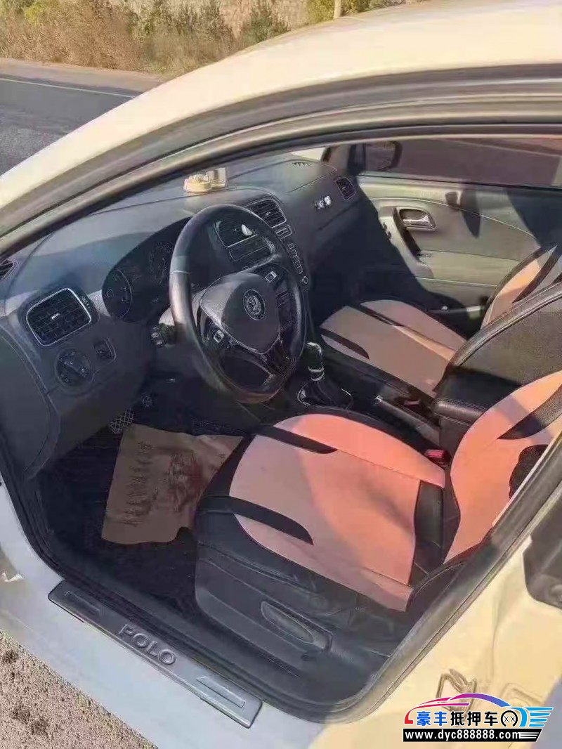 16年大众polo轿车抵押车出售