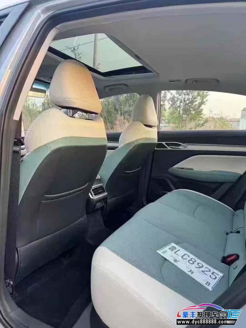 24年吉利雷神轿车抵押车出售