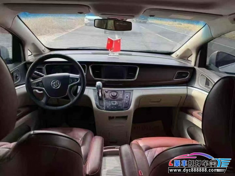 18年别克GL8轿车抵押车出售