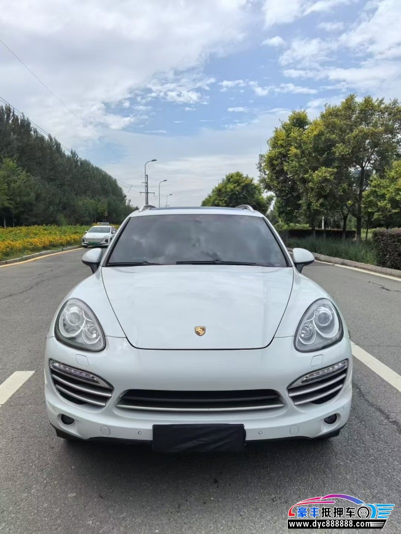 14年保时捷卡宴轿车抵押车出售