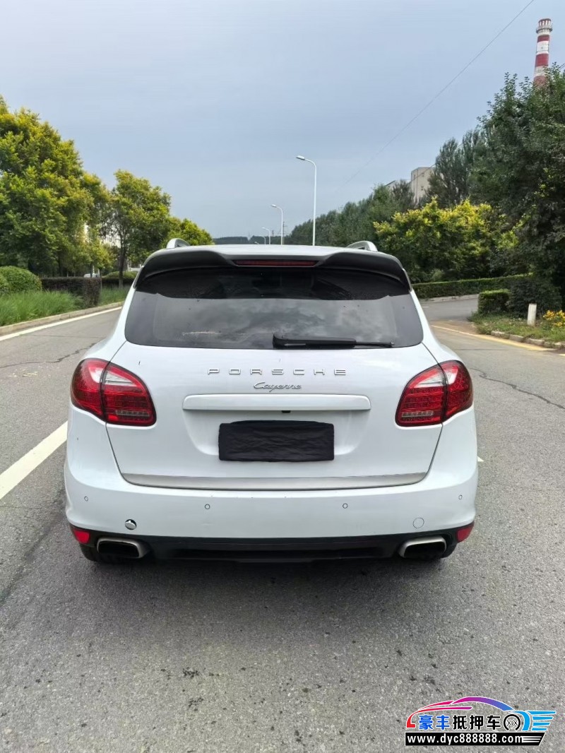 14年保时捷卡宴轿车抵押车出售