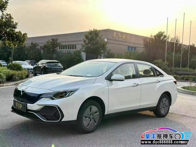 25年启辰D60轿车抵押车出售