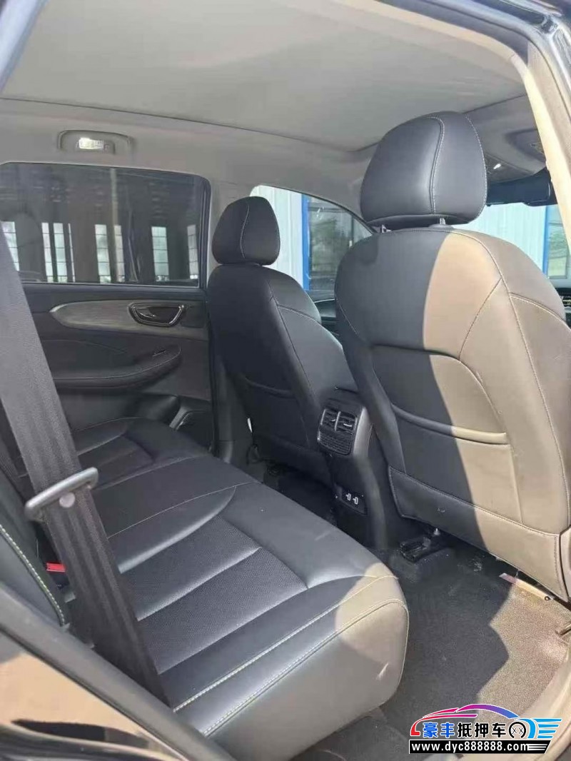 22年荣威RX5轿车抵押车出售