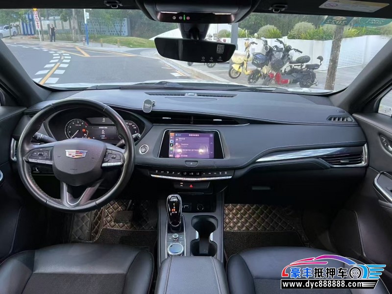 20年凯迪拉克XT4轿车抵押车出售