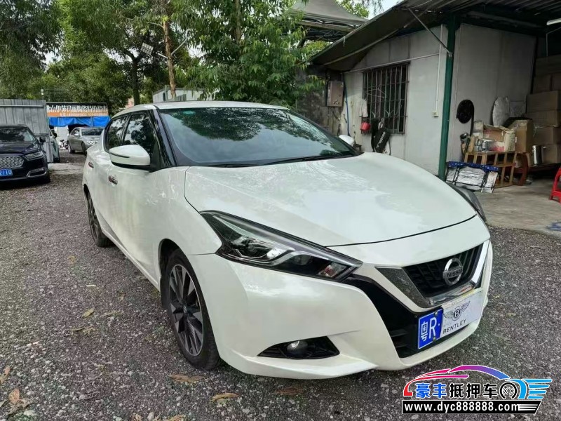 19年日产蓝鸟轿车抵押车出售