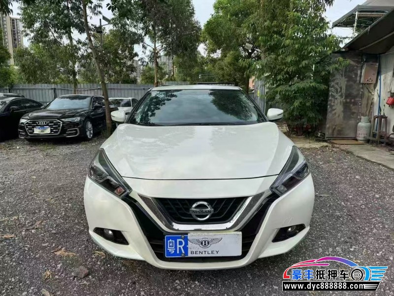 19年日产蓝鸟轿车抵押车出售