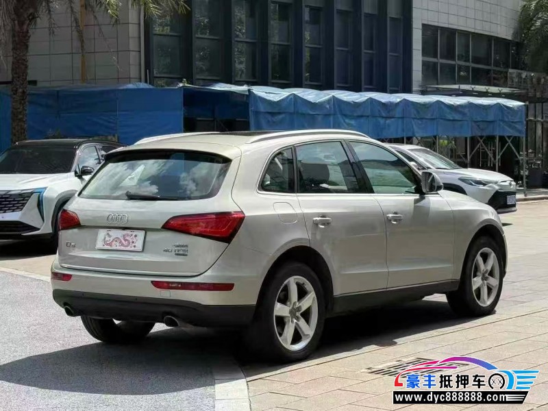 17年奥迪Q5轿车抵押车出售