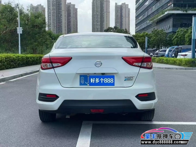 19年日产蓝鸟轿车抵押车出售