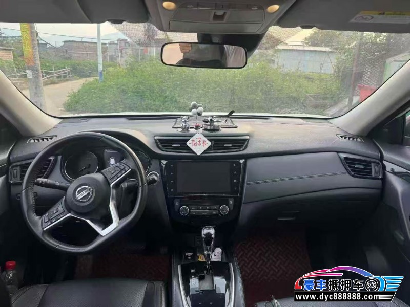19年日产奇骏轿车抵押车出售